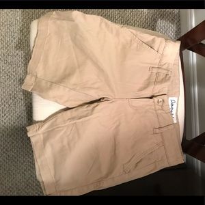Aeropostale’s khaki Bermuda shorts